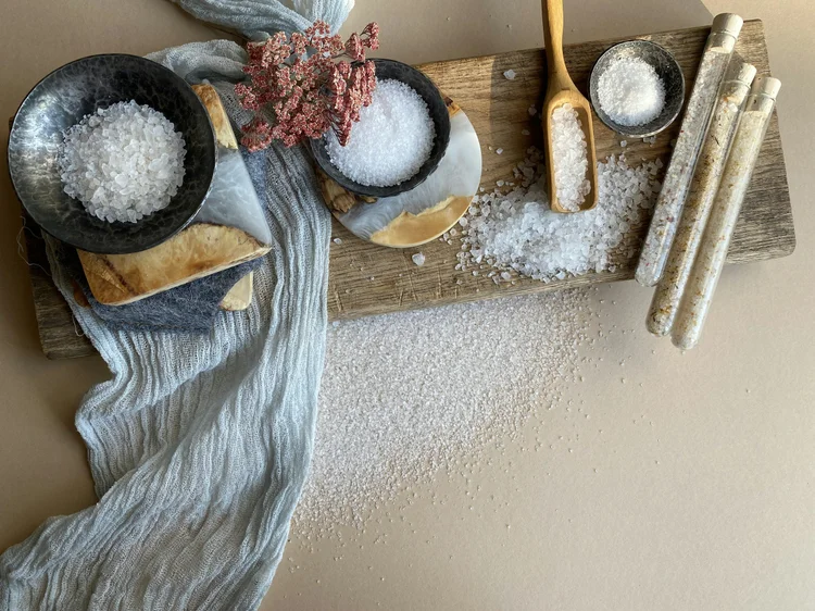 DIY salt and sugar blending bar activation